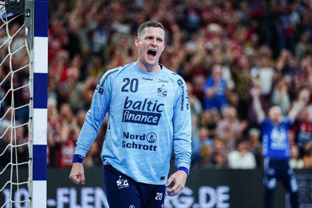 Celebration after parade Kevin Moeller SG Flensburg Handewitt, 20 GER, SG Flensburg Handewitt vs THW Kiel, Handball, Bundesliga, Matchday 8, Season 2026 2026, 11 10 2025 GER, SG Flensburg Handewitt vs THW Kiel, Handball, Bundesliga, Matchday 8, Season 2026 2026, 11 10 2025 Flensburg Copyright: xEibner-Pressefoto MarcelxvonxFehrnx EP_MFN