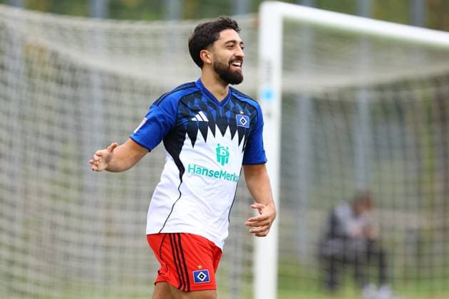 10 Immanuel Pherai Hamburger SV U21 celebrates his goal to make it 4 1 Football I Men I Regionalliga Nord I Season 2025 2026 I Matchday 14 I Hamburger SV U21 SV Werder Bremen U23 I 11 10 2025 I Stadion Hoheluft