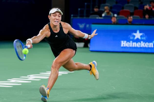 WUHAN, CHINA - OCTOBER 11: Jessica Pegula of the United States returns a shot in the Women s Singles Semifinal match against Aryna Sabalenka of Belarus on day 8 of 2025 Wuhan Open at Optics Valley International Tennis Center on October 11, 2025 in Wuhan, Hubei Province of China.  Copyright: xVCGx 111596588216