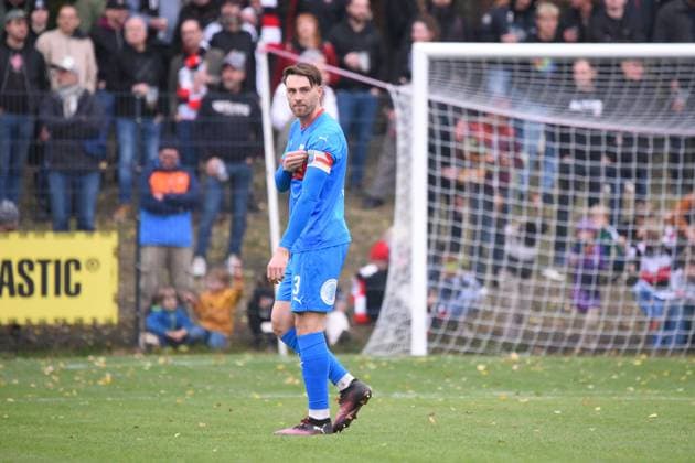 Soccer I Men I Season 2025 2026 I Regionalliga Nord I 14 Matchday I Altona 93 SV Drochtersen Assel I 11 10 2025 Tjorve Nils Mohr 3, SVDA, Team captain, Goalscorer For editorial use only Hamburg Adolf Jäger Kampfbahn, Griegstr 62 Hamburg Germany Copyright: xLobeca RobertoxSeidelx
