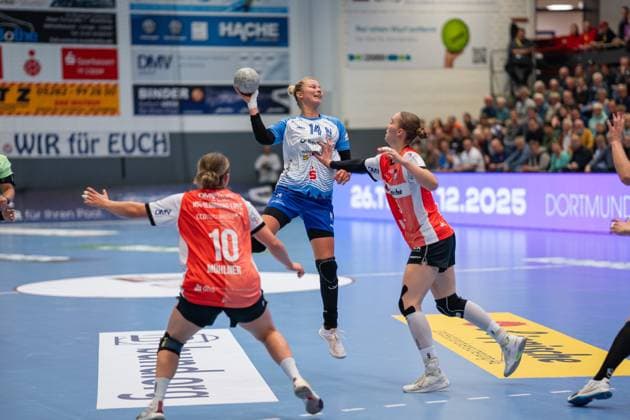 HSG Blomberg Lippe GER vs Sport Union Neckarsulm GER , Handball, 1 Handball Bundesliga Women, 5 Matchday, 11 10 2025, Season 2025 2026, Blomberg Kamila Kordovska Sport Union Neckarsulm, 14 in goal Blomberg Sporthalle an der Ulmenallee Germany