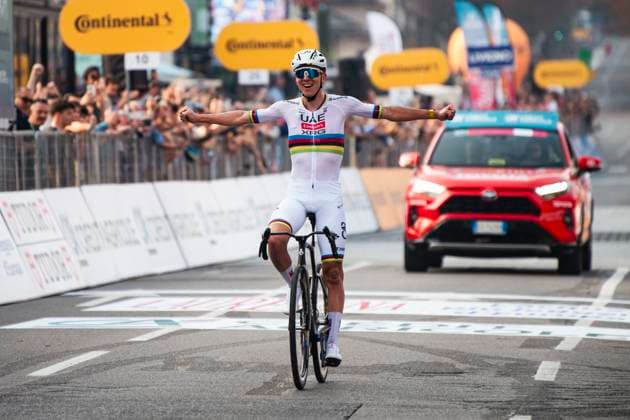 October 11, 2025, Bergamo, Turin, Italy: World champion Tadej Pogacar wins (UAE) wins Il Lombardia 2025 cycling Classic race for the fifth time in a row. Bergamo Italy - ZUMAm214 20251011_zip_m214_023 Copyright: xMatteoxSeccix