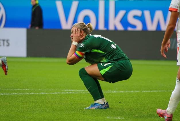 Germany Google Pixel Womens Bundesliga 2025 26, 6 Matchday VfL Wolfsburg vs Bayern Munich Volkswagen Arena Wolfsburg Alexandra Popp VfL Wolfsburg, 11 Copyright: xAymanxAlahmedx