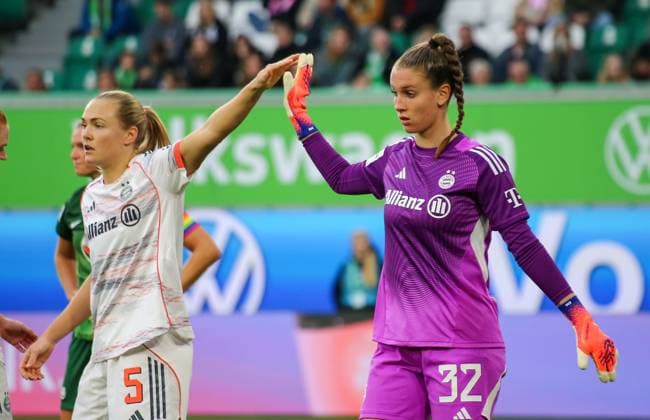 Germany Google Pixel Womens Bundesliga 2025 26, 6 Matchday VfL Wolfsburg vs Bayern Munich Volkswagen Arena Wolfsburg Magdalena Eriksson FC Bayern Munich, 5 Ena Mahmutovic FC Bayern Munich, 32 Copyright: xAymanxAlahmedx