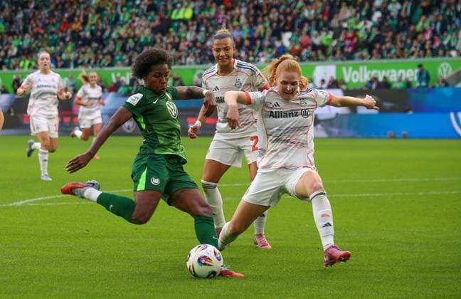 Germany Google Pixel Womens Bundesliga 2025 26, 6 Matchday VfL Wolfsburg vs Bayern Munich Volkswagen Arena Wolfsburg Lineth Beerensteyn Lineth Beerensteyn VfL Wolfsburg, 9 Copyright: xAymanxAlahmedx