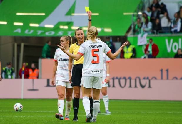 Germany Google Pixel Womens Bundesliga 2025 26, 6 Matchday VfL Wolfsburg vs Bayern Munich Volkswagen Arena Wolfsburg Magdalena Eriksson FC Bayern Munich, 5 Copyright: xAymanxAlahmedx