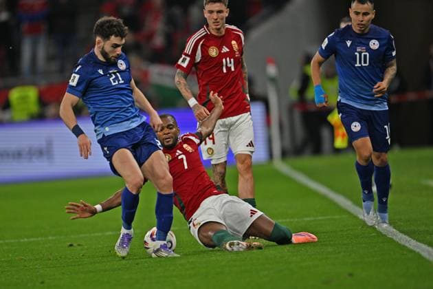 Nair Tiknizjan (Armenia) Clash between Loic Nego (Hungary) during the UEFA European 2026 - Qualifying round - Matchday 7 between Hungary vs. Armenia on 11 October 2025 at the Puskas Arena, Budapest, Hungary  Copyright: xVincenzoxOrlando IPAxSportx xipa-agency.netx xx IPA_66434067 IPA_Agency_IPA66434067