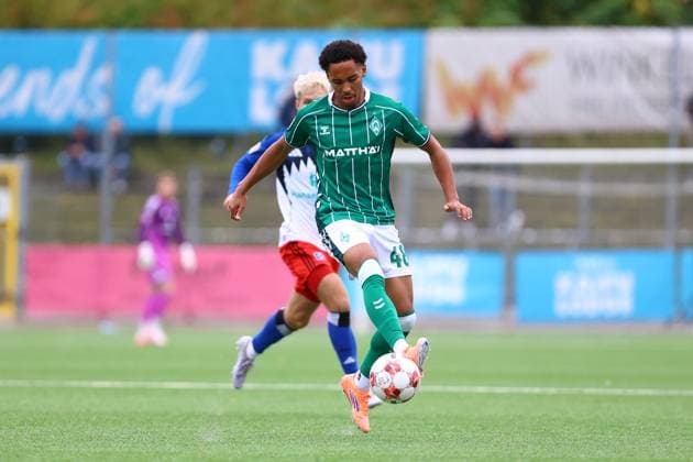 48 Paul Bright Max Erevbenagie SV Werder Bremen U23 Fußball I Herren I Regionalliga Nord I Saison 2025 2026 I 14 Spieltag I Hamburger SV U21 SV Werder Bremen U23 I 11 10 2025 I Stadion Hoheluft