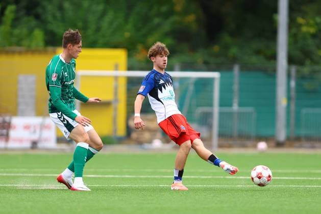 8 Davis Rath Hamburger SV U21 , 3 Mats Ole Heitmann SV Werder Bremen U23 Football I Men I Regionalliga Nord I Season 2025 2026 I 14 Matchday I Hamburger SV U21 SV Werder Bremen U23 I 11 10 2025 I Stadion Hoheluft