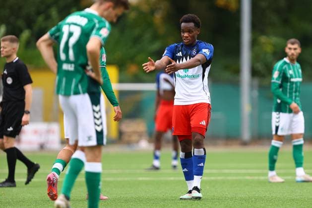 11 Maurice Osei Boakye Hamburger SV U21 Fußball I Herren I Regionalliga Nord I Saison 2025 2026 I 14 Spieltag I Hamburger SV U21 SV Werder Bremen U23 I 11 10 2025 I Stadion Hoheluft