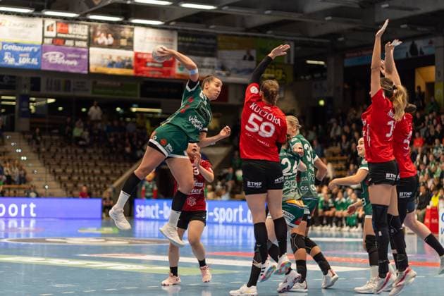 Stephanie Elies Frisch Auf Goeppingen, 63 , Frisch Auf Goeppingen Women vs Thueringer HC, Handball, Bundesliga, 05 Matchday, Season 2025 2026, 11 10 2025, Frisch Auf Goeppingen Women vs Thueringer HC, Handball, Bundesliga, 05 Matchday, Season 2025 2026, 11 10 2025 Goeppingen Copyright: xEibner-Pressefoto MaxxVogelx EP_MVL