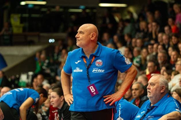 Herbert Mueller Thueringer HC, Head Coach , Frisch Auf Goeppingen Women vs Thueringer HC, Handball, Bundesliga, 05 Matchday, Season 2025 2026, 11 10 2025, Frisch Auf Goeppingen Women vs Thueringer HC, Handball, Bundesliga, 05 Matchday, Season 2025 2026, 11 10 2025 Goeppingen Copyright: xEibner-Pressefoto MaxxVogelx EP_MVL