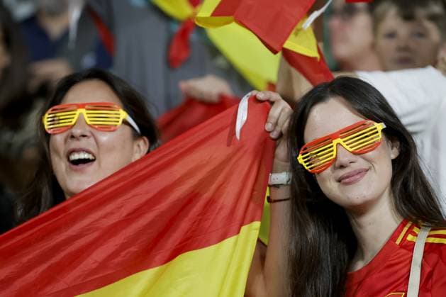 Spain v Georgia - 2026 FIFA World Cup, WM, Weltmeisterschaft, Fussball European Qualifiers ELCHE, SPAIN - OCTOBER 11: Supporters of Spain cheer ahead of European Qualifiers match between Spain and Georgia at Martinez Valero stadium in Elche, Spain on October 11, 2025. Jose Miguel Fernandez Anadolu Elche Spain. Editorial use only. Please get in touch for any other usage.  Copyright: x2025xAnadoluxJosexMiguelxFernandezx