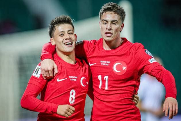 Football - World Cup Qualifiers - Group Stage - Group E - Bulgaria - Turkey - 04.09.2025 Kenan YÄ±ldÄ±z of Turkey and Arda Güler of Turkey in action during World Cup Qualifiers group stage match between Bulgaria and Turkey Bulgaria Copyright: xYulianxTodorovx