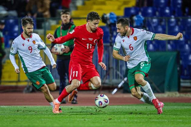 Football - World Cup Qualifiers - Group Stage - Group E - Bulgaria - Turkiye - 04.09.2025 Kristiyan Stoyanov of Bulgaria, Viktor Popov of Bulgaria and Kenan Yildiz of Turkiye in action during World Cup Qualifiers group stage match between Bulgaria and Turkey Bulgaria Copyright: xYulianxTodorovx