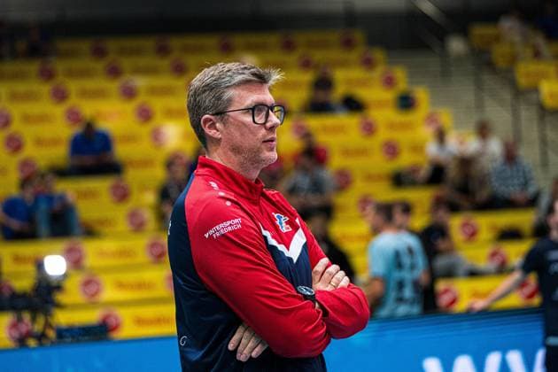 Volleyball I Men I Season 2025 2026 I Volleyball Bundesliga Ligacup I VfB Friedrichshafen SVG Lüenburg I 11 10 2025 Stefan Hübner Headcoach SVG Lüneburg Single image Copyright: xLobeca Bjorn-OlexKehmx