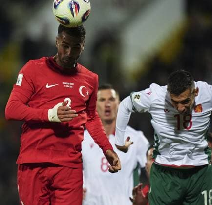 Bulgaria v Turkiye - 2026 FIFA World Cup, WM, Weltmeisterschaft, Fussball European Qualifiers SOFIA, BULGARIA - OCTOBER 11: Zeki Celik (2) of Turkiye competes during the 2026 FIFA World Cup European Qualifier Group E match between Bulgaria and Turkiye at Vasil Levski National Stadium in Sofia, Bulgaria on October 11, 2025. Mehmet Emin Menguarslan Anadolu Sofia Bulgaria. Editorial use only. Please get in touch for any other usage.  Copyright: x2025xAnadoluxMehmetxEminxMenguarslanx