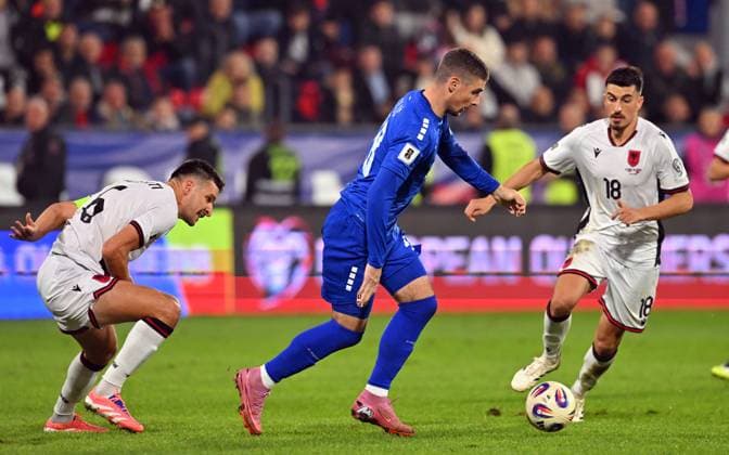 SERBIA vs ALBANIA ANDREJ ILIC, fudbaler reprezentacije Srbije, na utakmici kvalifikacija za FIFA Svetsko prvenstvo protiv Albanije na stadionu Dubocica. Leskovac, 11.10.2025. foto: Fudbal, Reprezentacija, Srbija, Albanija, Kvalifikacije za Svetsko prvenstvo Leskovac Dubocica stadium Serbia Copyright: xMarkoxMetlas xMNxPressx