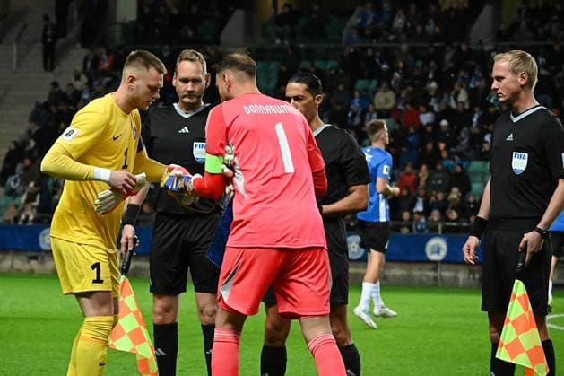 CALCIO - FIFA Mondiali - Qualifiers - Estonia vs Italy Greeting from Capitains during Qualifiers - Estonia vs Italy, FIFA World Cup, WM, Weltmeisterschaft, Fussball match in Tallin, Estonia, October 11 2025 Tallin Estonia  Copyright: xIPAxSport ABACAx