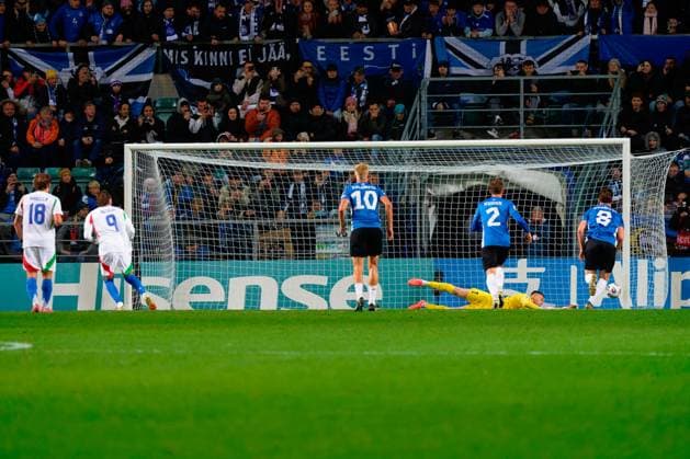 CALCIO - FIFA Mondiali - Qualifiers - Estonia vs Italy Karl Jakob Hein of Estonia penalty saved during Qualifiers - Estonia vs Italy, FIFA World Cup, WM, Weltmeisterschaft, Fussball match in Tallin, Estonia, October 11 2025 Tallin Estonia  Copyright: xIPAxSport ABACAx