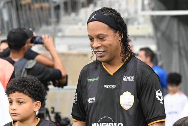 challenge of the giants Belo Horizonte (MG), 10 11 2025 - football challenge giants - Ronaldinho Gaucho player during the match between the Challenge of the Giants, held at the Mineirao stadium, in the city of Belo Horizonte, this Saturday, October 11, 2025. (Foto: Paulo Ti Thenews2 imago images) SPO  Copyright: xPauloxTix