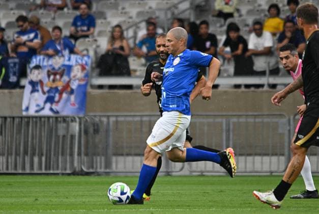 challenge of the giants Belo Horizonte (MG), 10 11 2025 - Football Challenge Giants - Player Alex during the match between the Challenge of the Giants, held at the Mineirao Stadium, in the city of Belo Horizonte, this Saturday, October 11, 2025. (Foto: Paulo Ti Thenews2 imago images) SPO  Copyright: xPauloxTix