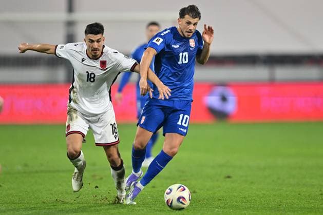 SERBIA vs ALBANIA LAZAR SAMARDZIC, football player of Serbia, during the FIFA World Cup, WM, Weltmeisterschaft, Fussball qualification match against Albania, and JULJAN SHEHU, at Dubocica stadium. Leskovac, 11.10.2025. photo: Mladjan Ivanovic FOOTBALL, SERBIA, ALBANIA, FIFA WORLD CUP QUALIFICATIONS MATCH Leskovac Dubocica stadium Serbia Copyright: xMarkoxMetlas xMNxPressx