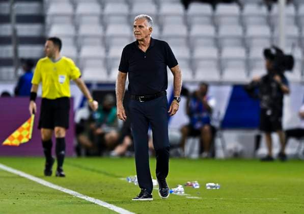 UNITED ARAB EMIRATES v OMAN-2026 FIFA World Cup, WM, Weltmeisterschaft, Fussball ASIAN QUALIFIER PLAYOFFS Head coach of Oman Carlos Queiroz during the FIFA World Cup 2026 AFC Asian qualifiers playoffs group A match between United Arab Emirates and Oman at Jassim Bin Hamad Stadium in Doha, Qatar, on October 11, 2025. DOHA Qatar Copyright: xNOUSHADx