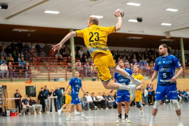 Handball I Men I Season 2025 2026 I 3 League I 7 Matchday I TV Bittenfeld 2 HSG Konstanz I 11 10 2025 Maxim Pliuto 23, HSG Konstanz im Wurf Waiblingen Gemeindehalle Bittenfeld Baden Württemberg Germany Copyright: xLobeca MaxxPetershansx