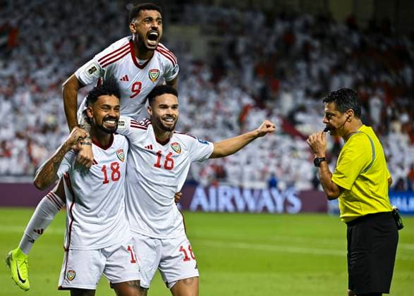 UNITED ARAB EMIRATES v OMAN-2026 FIFA World Cup, WM, Weltmeisterschaft, Fussball ASIAN QUALIFIER PLAYOFFS Caio Fernandes (L) of United Arab Emirates celebrating with teammate after scoring the goal during the FIFA World Cup 2026 AFC Asian qualifiers playoffs group A match between United Arab Emirates and Oman at Jassim Bin Hamad Stadium in Doha, Qatar, on October 11, 2025. DOHA Qatar Copyright: xNOUSHADx
