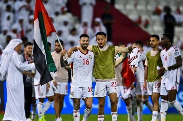 UNITED ARAB EMIRATES v OMAN-2026 FIFA World Cup, WM, Weltmeisterschaft, Fussball ASIAN QUALIFIER PLAYOFFS Players of United Arab Emirates celebrates the win at the end of the FIFA World Cup 2026 AFC Asian qualifiers playoffs group A match between United Arab Emirates and Oman at Jassim Bin Hamad Stadium in Doha, Qatar, on October 11, 2025. DOHA Qatar Copyright: xNOUSHADx