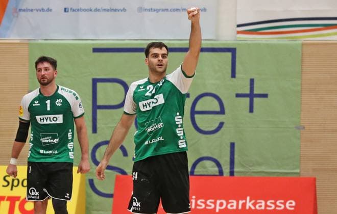 11 10 2025, xmohx, Handball 3 Liga Staffel Südwest, HG Saarlouis TSG Haßloch v l Muhamet Durmishi Saarlouis celebrates a point for his team DFL DFB REGULATIONS PROHIBIT ANY USE OF PHOTOGRAPHS as IMAGE SEQUENCES and or QUASI VIDEO Saarlouis