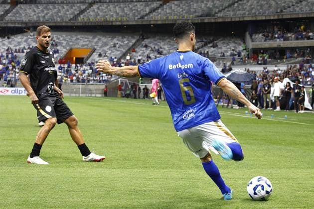 RECORD DATE NOT STATED Challenge of giants - mineirao 60 years Belo Horizonte (MG), 10 11 2025 - Football Ronaldinho s Team x Alex s Team - Egidio during the commemorative match between Ronaldinho s Team and Alex s Team, a friendly match celebrating Mineirao s 60th anniversary, held at Minas Arena (Mineirao), this Saturday (11) at 4:00 pm (Brasilia time). Minas Gerais Brasil Copyright: xEvandroxOliveirax