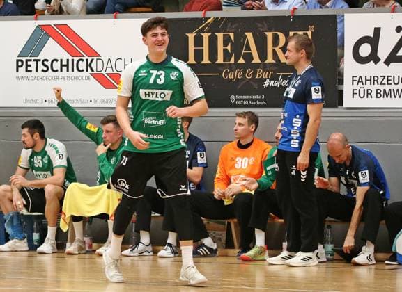 11 10 2025, xmohx, Handball 3 Liga Staffel Südwest, HG Saarlouis TV Kirchzell v l Marko Jelicic Saarlouis celebrates a goal DFL DFB REGULATIONS PROHIBIT ANY USE OF PHOTOGRAPHS as IMAGE SEQUENCES and or QUASI VIDEO Saarlouis
