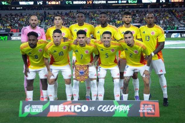 Colombia players line up during a 2026 World Cup warm-up match between Mexico and Colombia at AT&T Stadium in Arlington, United States, 11 October 2025. International Friendly, Länderspiel, Nationalmannschaft Mexico - Colombia !ACHTUNG: NUR REDAKTIONELLE NUTZUNG!  Copyright: xCarlosxRamírezx AMDEP6142 20251012-55018199323_1