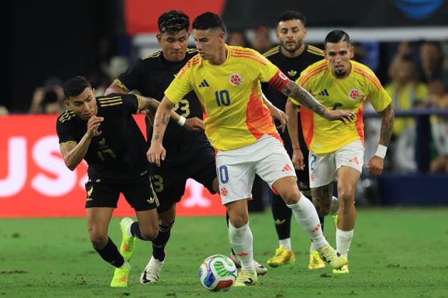 Football, Test match, Mexico - Colombia
