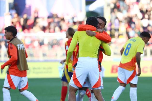 Futbol, Espana vs Colombia. Mundial sub 20, Chile 2025. El equipo de Colombia es fotografiado durante un partido de cuartos de final del mundial sub 20 contra Espana disputado en el estadio Fiscal de Talca, Chile. 11 10 2025 Eduardo Fortes Photosport Football, Spain vs Colombia. U-20 World Cup Championship. Colombian™s team is pictured during a round of 8 match of the U-20 World Cup against Spain at the Fiscal stadium in Talca, Chile. 11 10 2025 Eduardo Fortes Photosport Espana vs Colombia, mundial sub 20 Chile 2025 