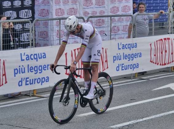 Tadej Pogacar at the 119th edition of the Giro di Lombardia, the last major cycling classic of 2025.  Copyright: x xipa-agency.netx xLucaxPonti Ipaxagencyx IPA_Agency_IPA66438606