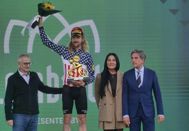 Bergamo, Bergamo Italy, Italy: Tiesj Benoot at the 119th edition of the Giro di Lombardia, the last major cycling classic of 2025. The 119th Edition Of The Giro Di Lombardia, The Last Major Cycling Race Of The Year, Runs From Como To Bergamo.  - ZUMAp169 20251011_zea_p169_328 Copyright: xLucaxPontix