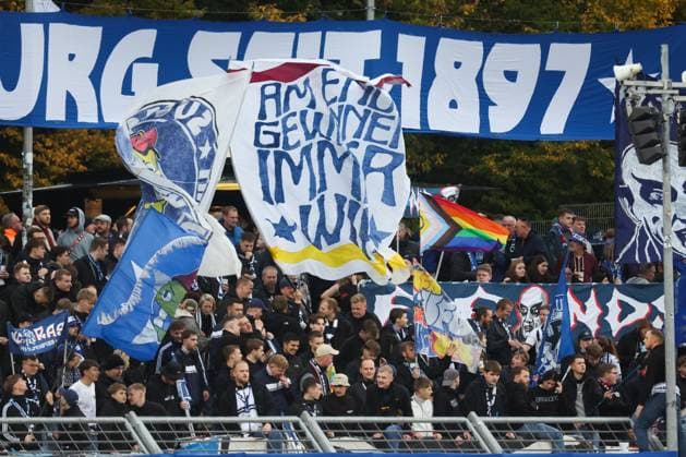 11 10 2025, Football, Men, Regionalliga Nord, Matchday 14, VfB Oldenburg BSV Kickers Emden Fanlager Fanblock Fans VfB Oldenburg
