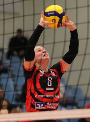 Womens Volleyball Bundesliga setter Zoe Konjer from the ETV Hamburger Volksbank Volleys in the Bundesliga premiere match against Allianz MTV Stuttgart