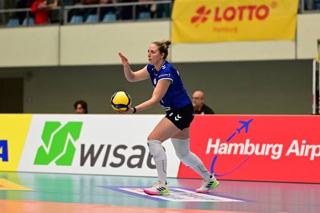Volleyball I Women I Season 2025 2026 I Bundesliga I 1 Matchday I ETV Hamburger Volksbank Volleys Allianz MTV Stuttgart I 11 10 2025 Eleanor Joyce Holthaus 8, Allianz MTV Stuttgart Hamburg CU Arena Hamburg Germany Copyright: xLobeca FelixxSchlikisx