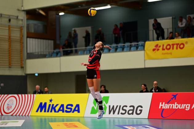 Volleyball I Women I Season 2025 2026 I Bundesliga I 1 Matchday I ETV Hamburger Volksbank Volleys Allianz MTV Stuttgart I 11 10 2025 Svea Frobel 11, ETV Hamburger Volksbank Volleys Hamburg CU Arena Hamburg Germany Copyright: xLobeca FelixxSchlikisx