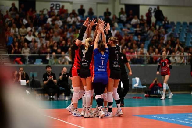 Volleyball I Women I Season 2025 2026 I Bundesliga I 1 Matchday I ETV Hamburger Volksbank Volleys Allianz MTV Stuttgart I 11 10 2025 ETV Hamburger Volksbank Volleys together Hamburg CU Arena Hamburg Germany Copyright: xLobeca FelixxSchlikisx