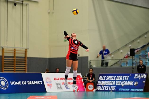 Volleyball I Women I Season 2025 2026 I Bundesliga I 1 Matchday I ETV Hamburger Volksbank Volleys Allianz MTV Stuttgart I 11 10 2025 Svea Frobel 11, ETV Hamburger Volksbank Volleys Hamburg CU Arena Hamburg Germany Copyright: xLobeca FelixxSchlikisx