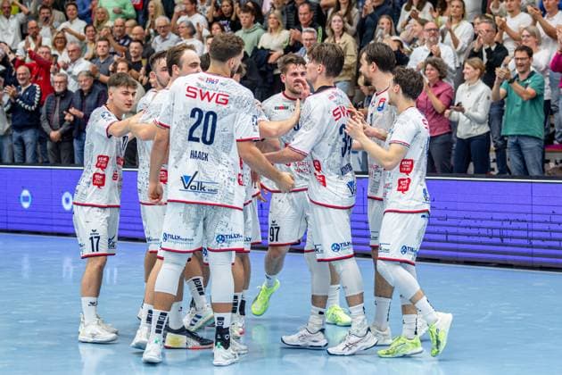 2. Handball Bundesliga; TV Hüttenberg - TSV Bayer Dormagen, 11.10.25 TV Hüttenberg 2. Handball Bundesliga; TV Hüttenberg - TSV Bayer Dormagen: Hüttenberg, 11.10.25 Copyright: xBEAUTIFULxSPORTS Roeczeyx