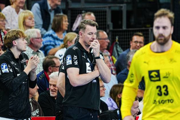 Filip Jicha THW Kiel, Coach GER, SG Flensburg Handewitt vs THW Kiel, Handball, Bundesliga, Matchday 8, Season 2026 2026, 11 10 2025 GER, SG Flensburg Handewitt vs THW Kiel, Handball, Bundesliga, Matchday 8, Season 2026 2026, 11 10 2025 Flensburg Copyright: xEibner-Pressefoto MarcelxvonxFehrnx EP_MFN