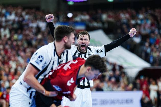 Jubel Domagoj Duvnjak THW Kiel, 04 GER, SG Flensburg Handewitt vs THW Kiel, Handball, Bundesliga, Matchday 8, Season 2026 2026, 11 10 2025 GER, SG Flensburg Handewitt vs THW Kiel, Handball, Bundesliga, Matchday 8, Season 2026 2026, 11 10 2025 Flensburg Copyright: xEibner-Pressefoto MarcelxvonxFehrnx EP_MFN
