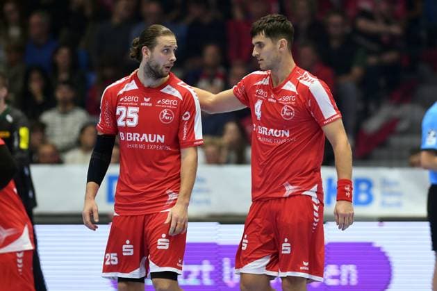 Olle Forsell Schefvert MT Melsungen 25 and Nikolaj Enderleit MT Melsungen 4 , GER, MT Melsungen SC DHfK Leipzig, Handball, 1 Bundesliga, Matchday 8, Season 2025 2026, 10 10 2025, GER, MT Melsungen SC DHfK Leipzig, Handball, 1 Bundesliga, Matchday 8, Season 2025 2026, 10 10 2025 Kassel Copyright: xEibner-Pressefotox xRolandxSippelx EP_RSL