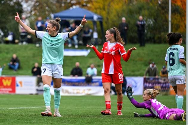 12 10 2025, Football, 2 Womens Bundesliga, 2025 2026, Matchday 7, SG 99 Andernach FC Bayern Munich II Carolin Schraa 7 SG 99 Andernach cheers during the match She scored the first goal of the match